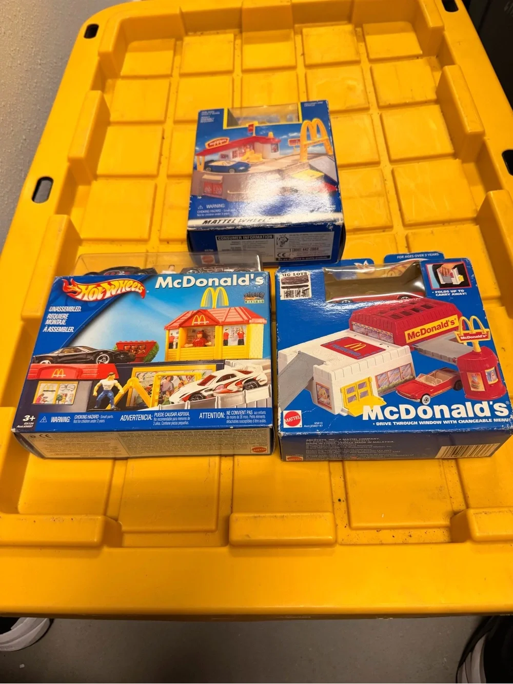 Hot Wheels McDonald's Playset Bundle - Yellow and Red